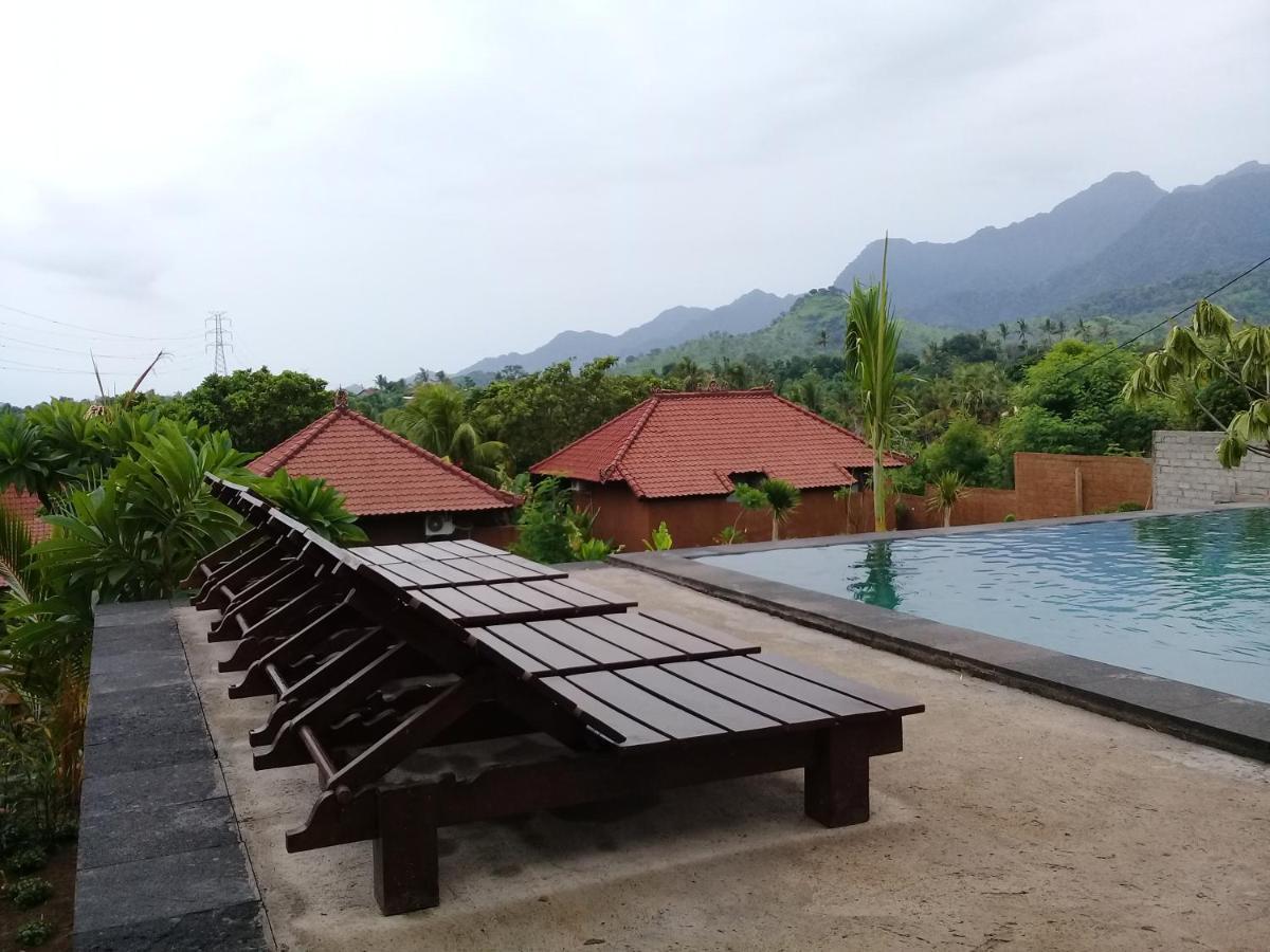 Eliska Sari Bungalows Sumberkima Пемутеран Екстер'єр фото